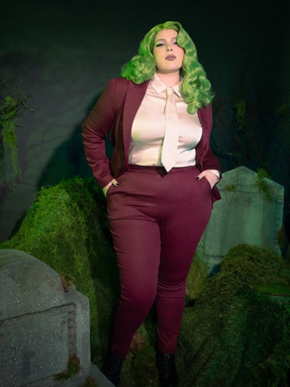 NWT La Femme En Noir Burgundy Beetlejuice Wedding Trouse -XL